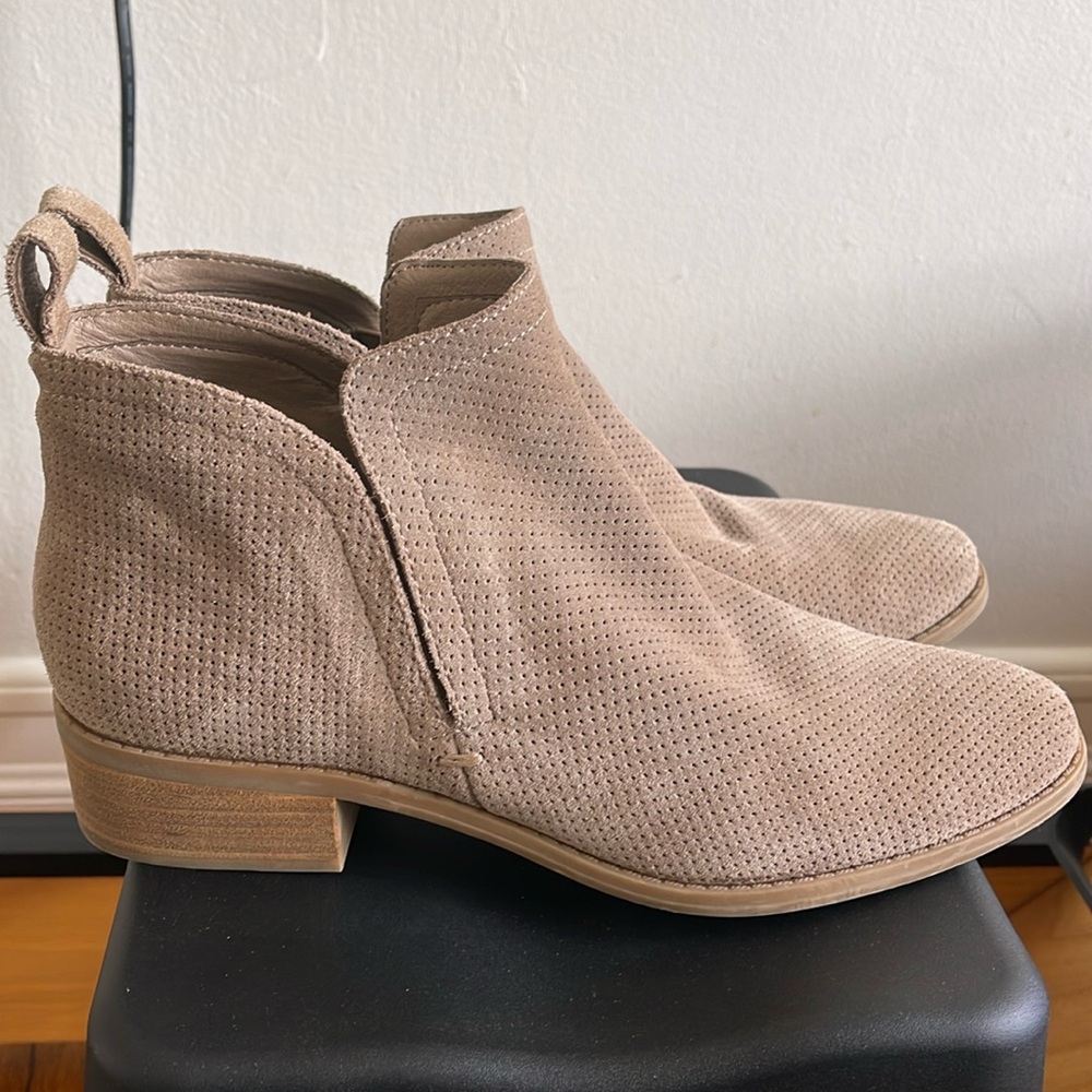 Dolce vita booties, like new, super comfy.